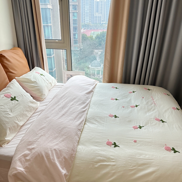 91家纺网 家纺一手货源 找家纺 （总）红嘴企鹅 2025新款全棉卡通毛巾绣四件套