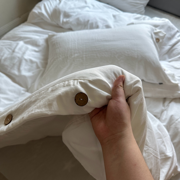 91家纺网 家纺一手货源 找家纺 yyds网供 2024新款纽扣款无印风四件套非全棉纯棉日式水洗棉三件套轻奢INS风（含买家秀） 月光白-无印风纽扣款