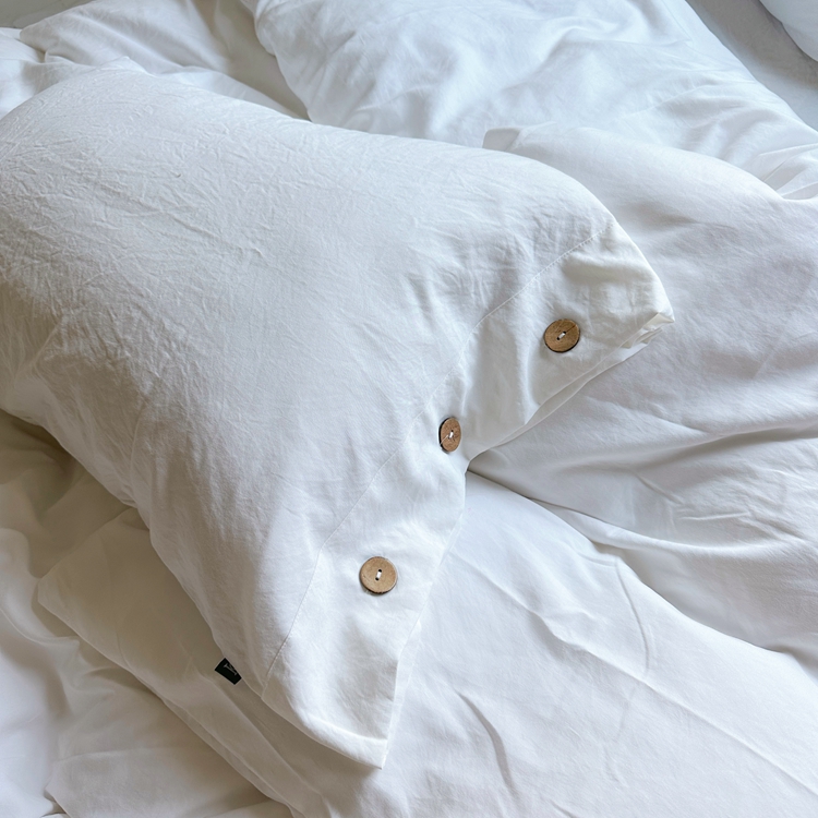 91家纺网 家纺一手货源 找家纺 yyds网供 2024新款纽扣款无印风四件套非全棉纯棉日式水洗棉三件套轻奢INS风（含买家秀） 月光白-无印风纽扣款