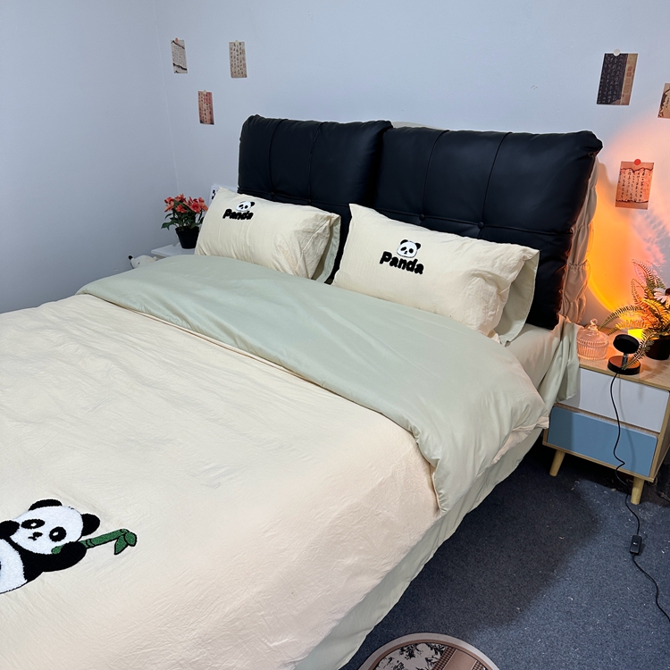 91家纺网 家纺一手货源 找家纺 优迈 2024新款超柔磨毛水洗棉毛巾绣四件套系列（专版） 熊猫