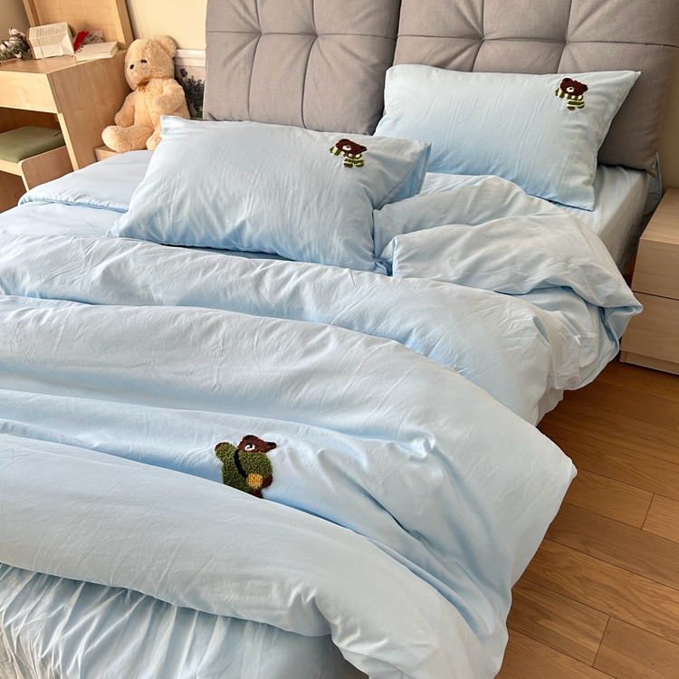 91家纺网 家纺一手货源 找家纺 优迈 2024新款超柔磨毛水洗棉毛巾绣四件套系列-风格二 小熊