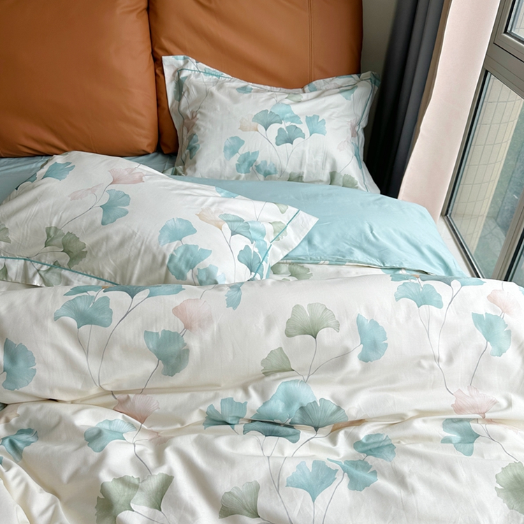 91家纺网 家纺一手货源 找家纺 启航家居 2025春夏全棉铂金棉数码印花四件套 浅碧舞绿