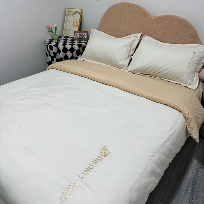 91家纺网 家纺一手货源 找家纺 N先生2024新款水洗磨毛四件套-露娜系列 奶白