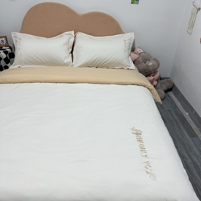 91家纺网 家纺一手货源 找家纺 N先生2024新款水洗磨毛四件套-露娜系列 奶白