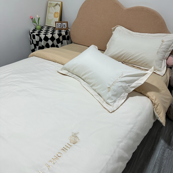 91家纺网 家纺一手货源 找家纺 N先生2024新款水洗磨毛四件套-露娜系列 奶白