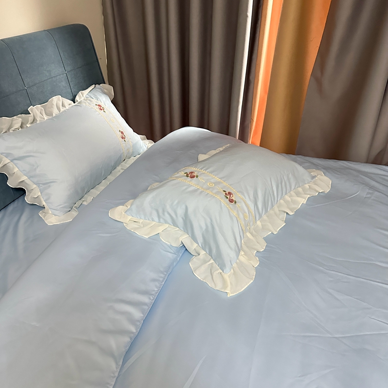 91家纺网 家纺一手货源 找家纺 花香四季家纺 2024新款水洗真丝刺绣花边公主风四件套--繁花系列 繁花-蓝色