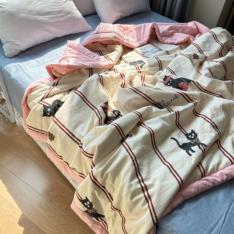 91家纺网 家纺一手货源 找家纺 星巴K家纺 2024新款小清新柔软泡泡棉夏凉被被子空调被夏被 粉喵