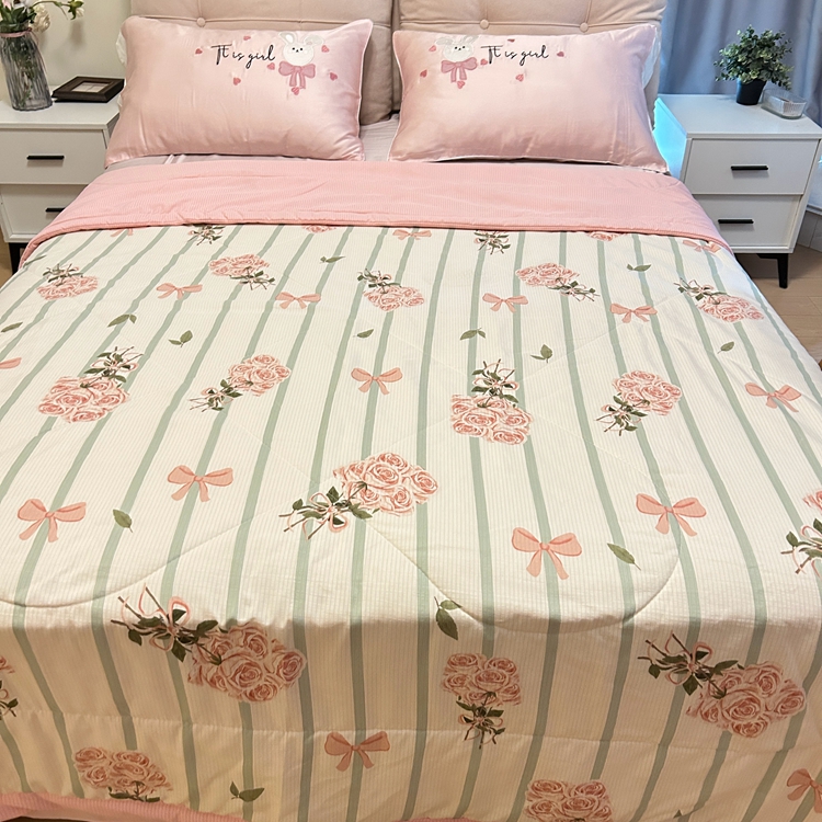 91家纺网 家纺一手货源 找家纺 星巴K家纺 2024新款小清新柔软泡泡棉夏凉被被子空调被夏被 花束