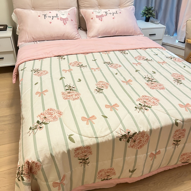 91家纺网 家纺一手货源 找家纺 星巴K家纺 2024新款小清新柔软泡泡棉夏凉被被子空调被夏被 花束