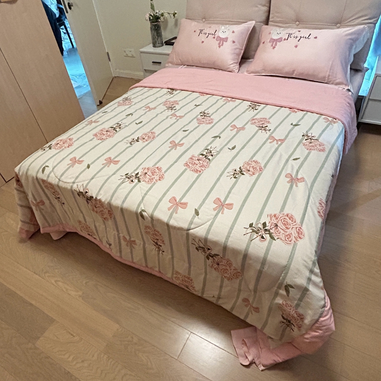 91家纺网 家纺一手货源 找家纺 星巴K家纺 2024新款小清新柔软泡泡棉夏凉被被子空调被夏被 花束