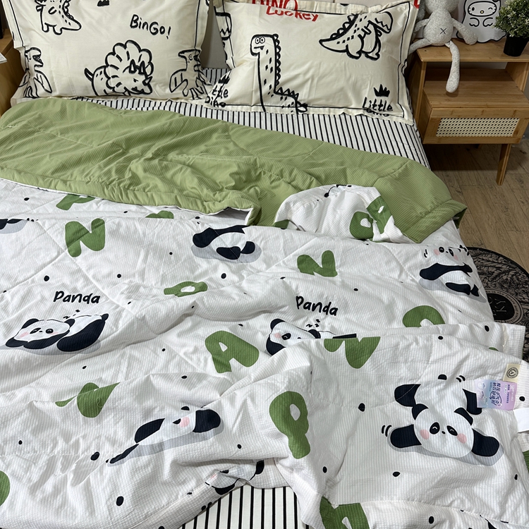 91家纺网 家纺一手货源 找家纺 星巴K家纺 2024新款小清新柔软泡泡棉夏凉被被子空调被夏被 熊猫