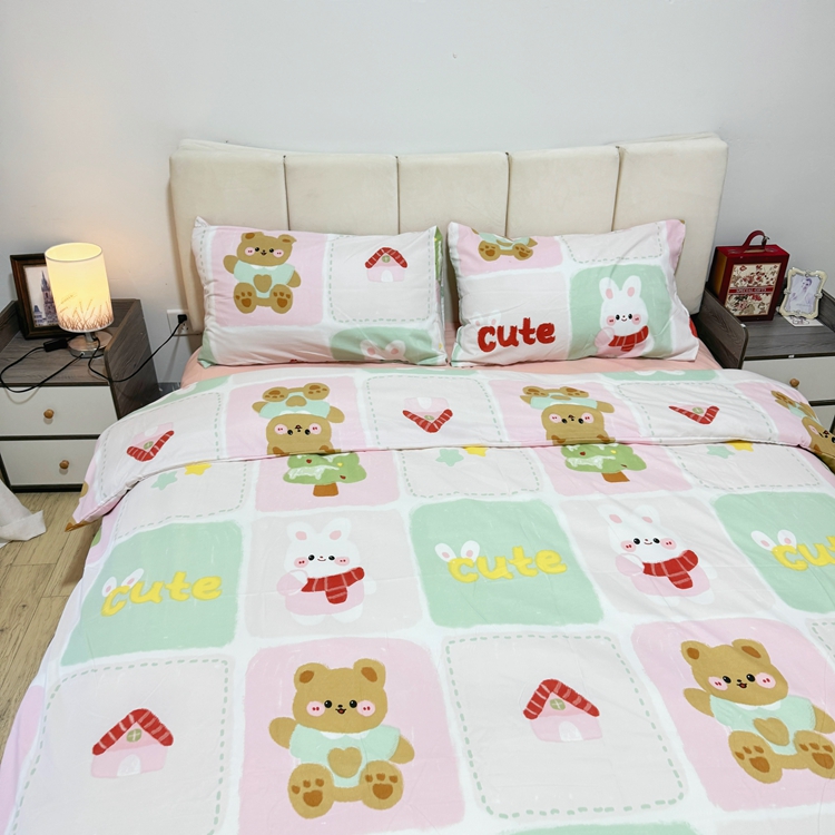 91家纺网 家纺一手货源 找家纺 慕晨 2024新款A类母婴级水洗云朵棉单被套床上用品卡通儿童宿舍 圣诞小伙伴