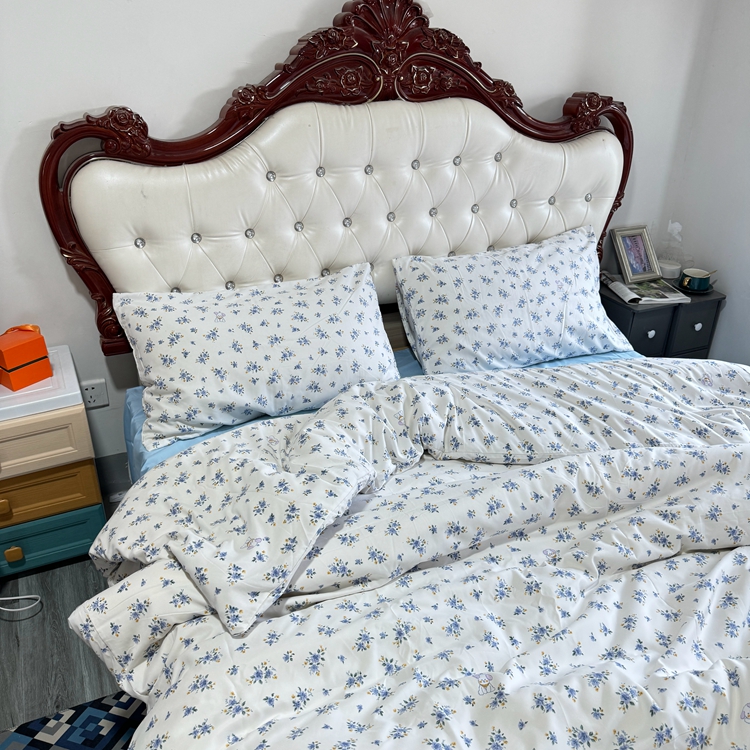 91家纺网 家纺一手货源 找家纺 慕晨 【买家秀加V】2024新款小清新超柔高克重水洗云朵棉皱皱泡泡棉床上用品四件套学生宿舍三件套被套 蓝色小花