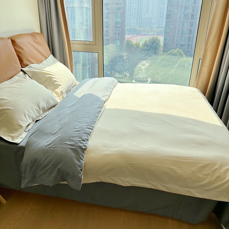 91家纺网 家纺一手货源 找家纺 N先生 2024新款轻奢风水洗磨毛刺绣四件套-如梦系列 如梦-奶白