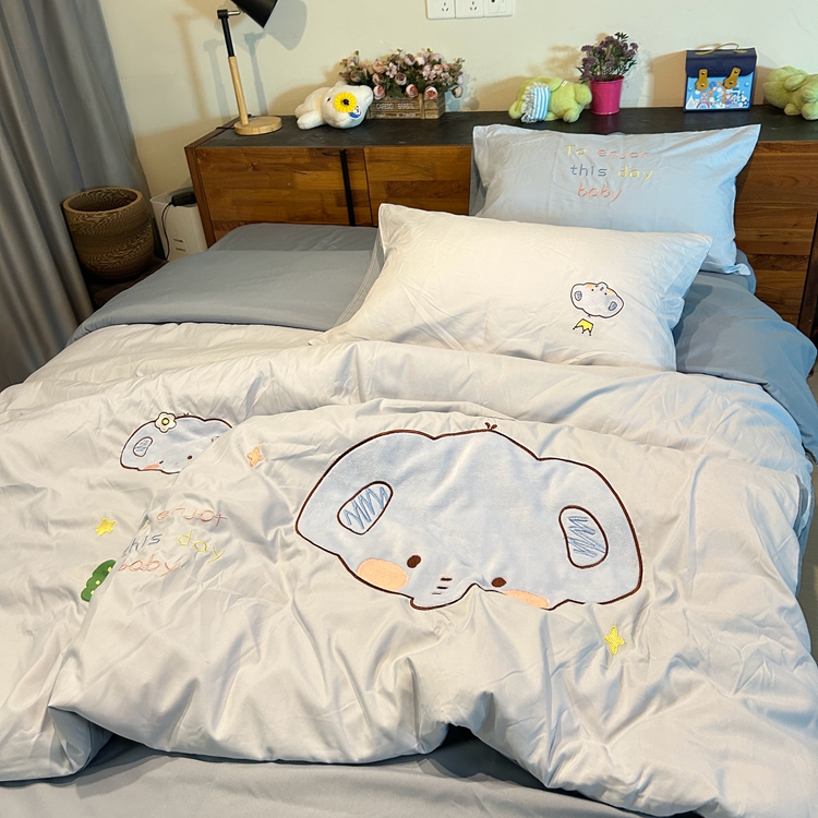 91家纺网 家纺一手货源 找家纺 我心家纺 2024新款水洗棉贴布绣四件套-小象 小象-蓝灰