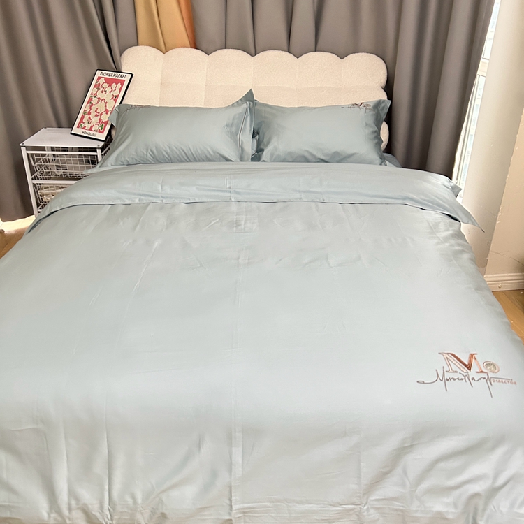 91家纺网 家纺一手货源 找家纺 琉宿家纺 2025新款50s双股长绒棉绣花四件套 倾世红颜-天空蓝