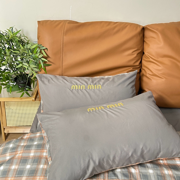 91家纺网 家纺一手货源 找家纺 富宁家纺 2025新款青春格子纯色双拼学生宿舍三件套四件套 灰色