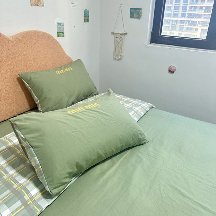 91家纺网 家纺一手货源 找家纺 富宁家纺 2025新款青春格子纯色双拼学生宿舍三件套四件套 绿色