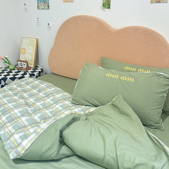 91家纺网 家纺一手货源 找家纺 富宁家纺 2025新款青春格子纯色双拼学生宿舍三件套四件套 绿色