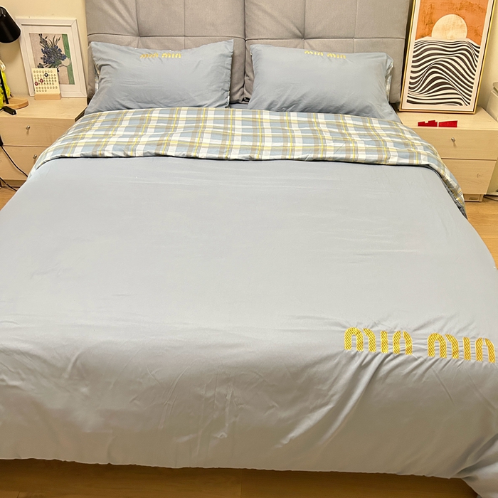 91家纺网 家纺一手货源 找家纺 富宁家纺 2025新款青春格子纯色双拼学生宿舍三件套四件套 蓝色