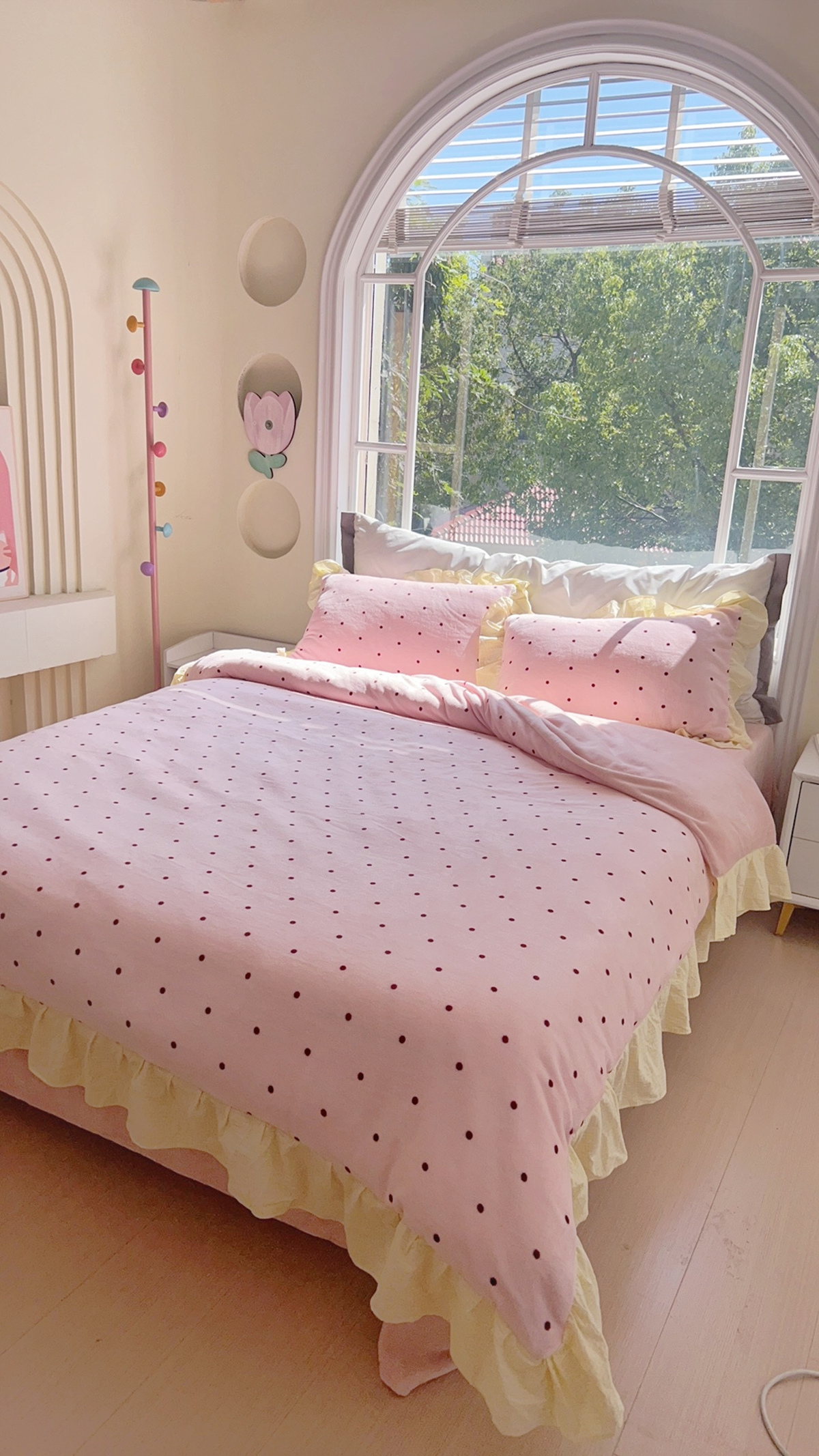 91家纺网 家纺一手货源 找家纺 （总）丽涵家纺 2025秋冬新品韩系牛奶绒波点小格子全棉花边四件套三件套