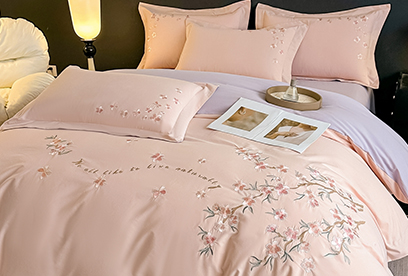 91家纺网 货源网 一件代发 网上商城 找家纺 桃园 长绒棉绣花四件套  夏被四件套  各种刺绣套件