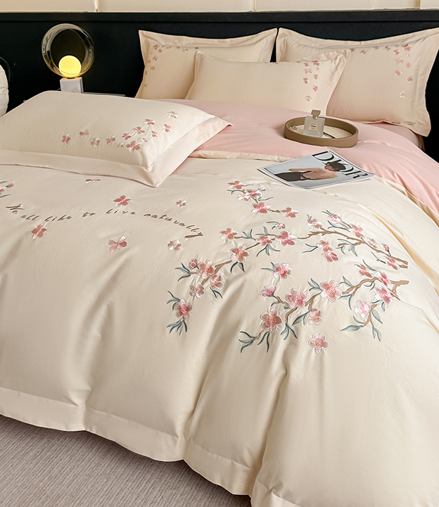 91家纺网 货源网 一件代发 网上商城 找家纺 桃园 长绒棉绣花四件套  夏被四件套  各种刺绣套件