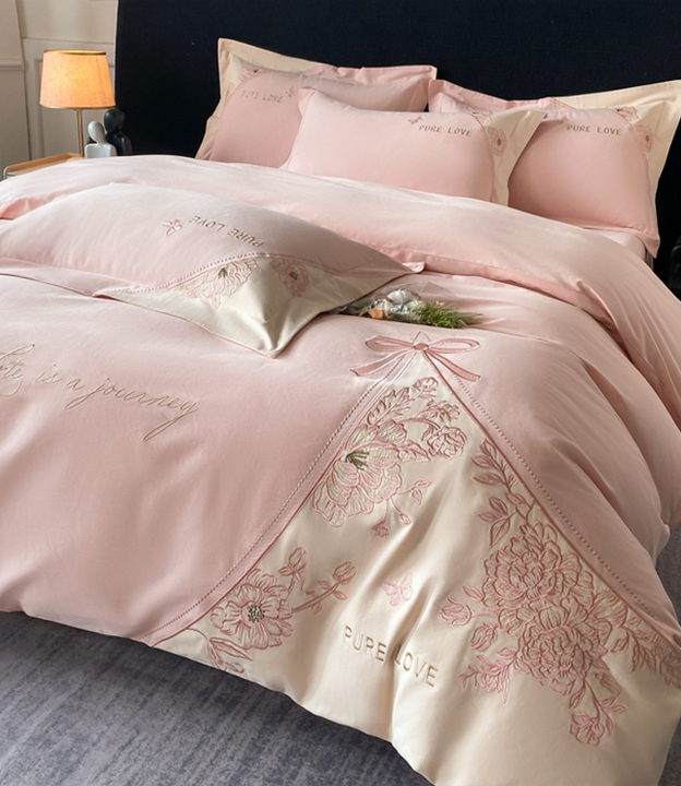 91家纺网 货源网 一件代发 网上商城 找家纺 桃园 长绒棉绣花四件套  夏被四件套  各种刺绣套件