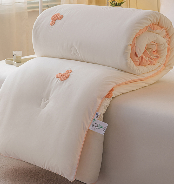 91家纺网 中国家纺 南通家纺 家纺货源 找家纺 网上商城 家纺十大品牌 一加一 夏被 春秋被 冬被；夏凉被；大豆被棉花被；被子