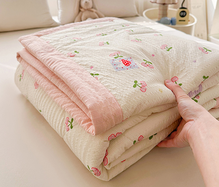 魅图 91家纺网 货源网 一件代发 网上商城 找家纺 魅图家纺 棉花被大豆被蚕丝被；冬被,夏被,被子,床垫,床褥；夏凉被；