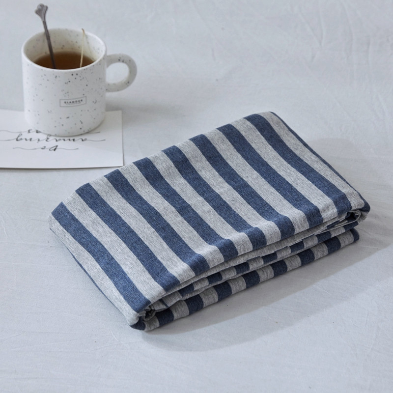 image1587885314137091.jpg 深蓝中条枕套.JPG