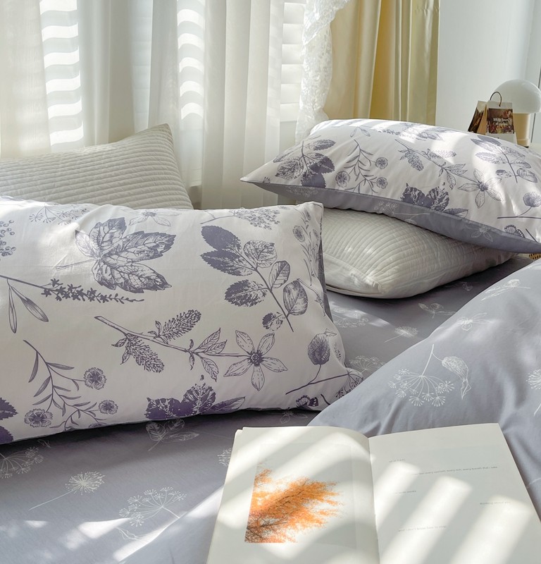 91家纺网 家纺一手货源 找家纺 顾里 2022新款13372全棉四件套-韩系全棉影棚图 枫叶情深