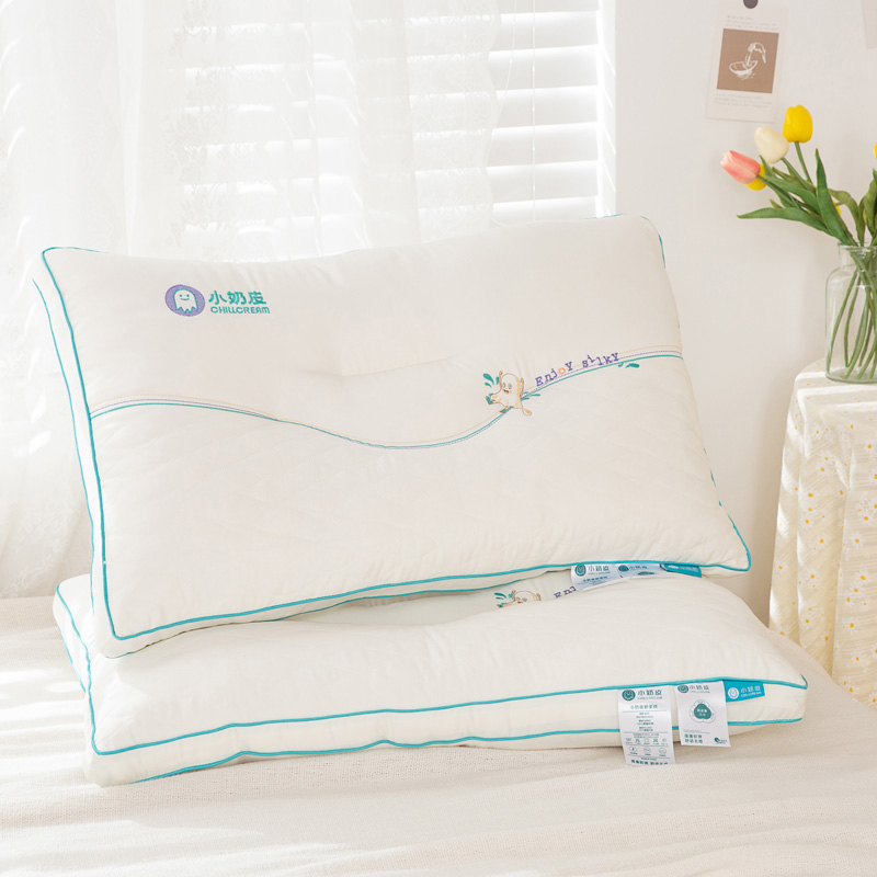 image1647248591238723.jpg 白色线条护颈枕.jpg