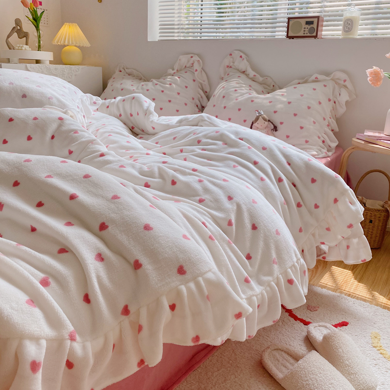 2020荷叶边爱心牛奶绒套件