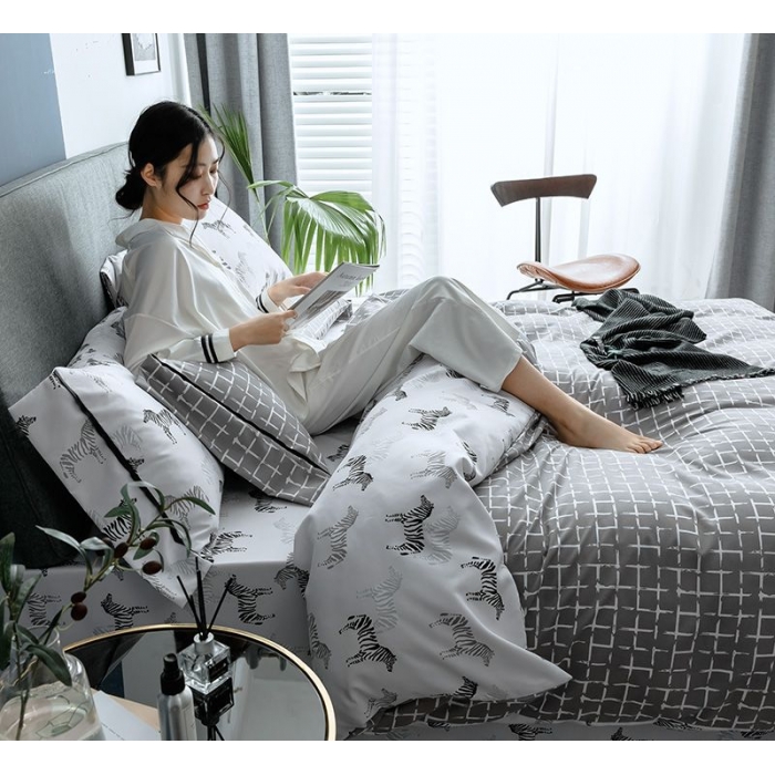 91家纺网 家纺一手货源 找家纺 慕梵 2019新款轻奢天丝绸四件套 斑马