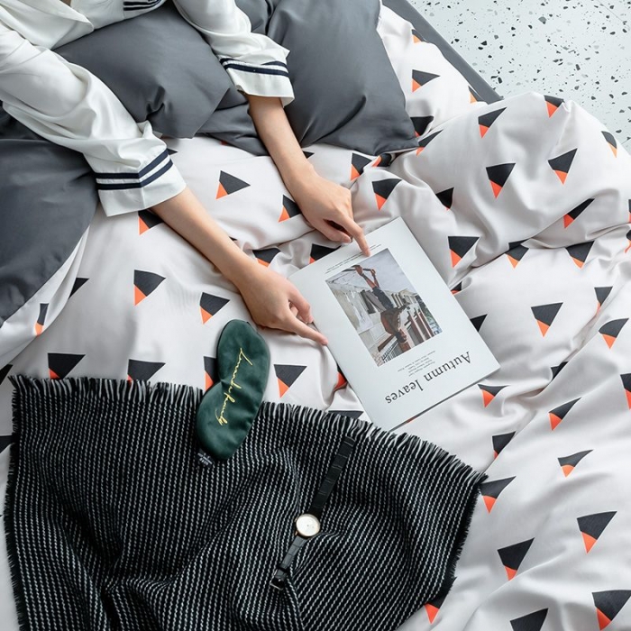 91家纺网 家纺一手货源 找家纺 慕梵 2019新款轻奢天丝绸四件套 黑夜骑士