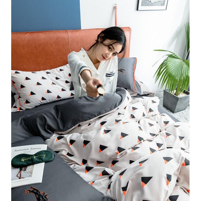 91家纺网 家纺一手货源 找家纺 慕梵 2019新款轻奢天丝绸四件套 黑夜骑士