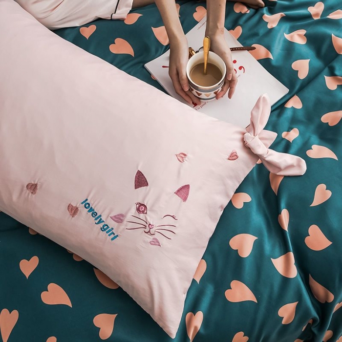 91家纺网 家纺一手货源 找家纺 慕梵 2019新款轻奢天丝绸四件套 情有独钟