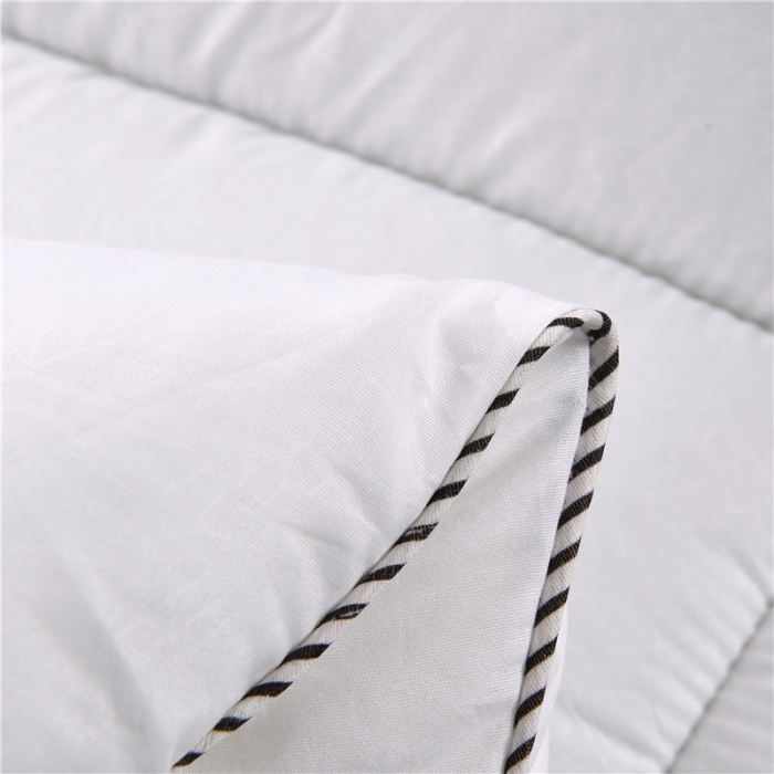 91家纺网 家纺一手货源 找家纺 被多多被业 2022磨毛压花冬被 白色