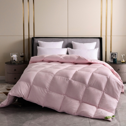 91家纺网 家纺一手货源 找家纺 绒研羽绒 2025国标95白鹅绒被德莱茵鹅绒被 粉色