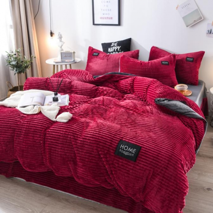 91家纺网 家纺一手货源 找家纺 唐人居家纺  2025冬季保暖魔法绒四件套 丽莎-酒红