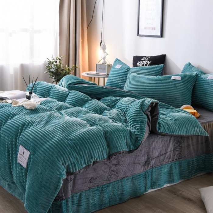 91家纺网 家纺一手货源 找家纺 唐人居家纺  2025冬季保暖魔法绒四件套 丽莎-墨绿