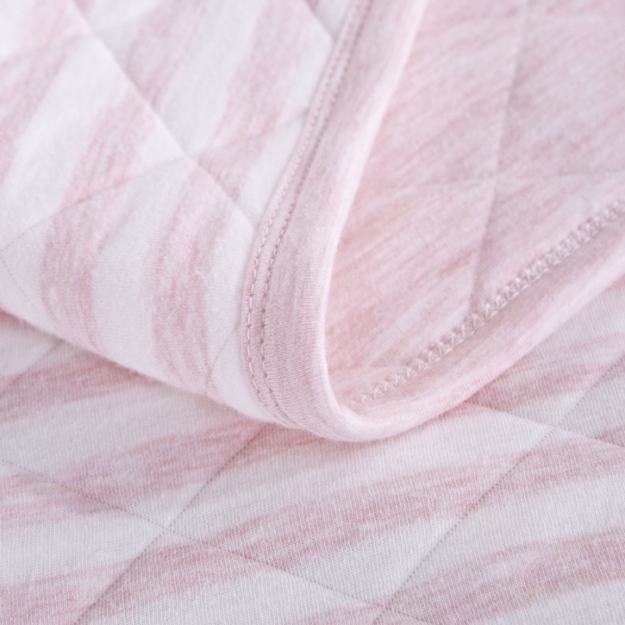 91家纺网 家纺一手货源 找家纺 琪琪阁家纺 细条纹针织棉夏被平行世界粉