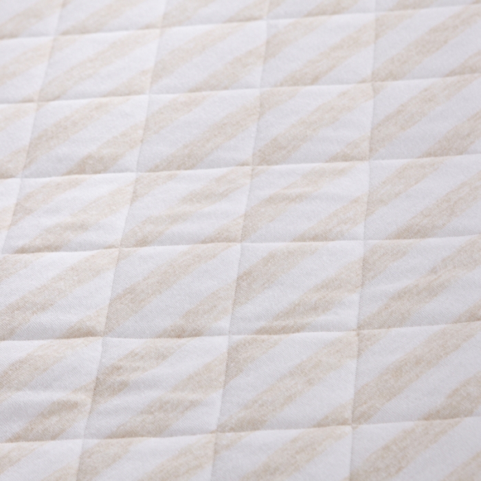 91家纺网 家纺一手货源 找家纺 琪琪阁家纺 细条纹针织棉夏被平行世界咖