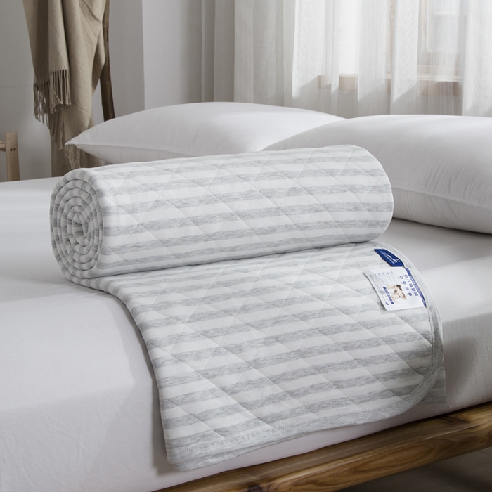 91家纺网 家纺一手货源 找家纺 琪琪阁家纺 全棉针织夏凉被宽条纹系列 浅灰条纹