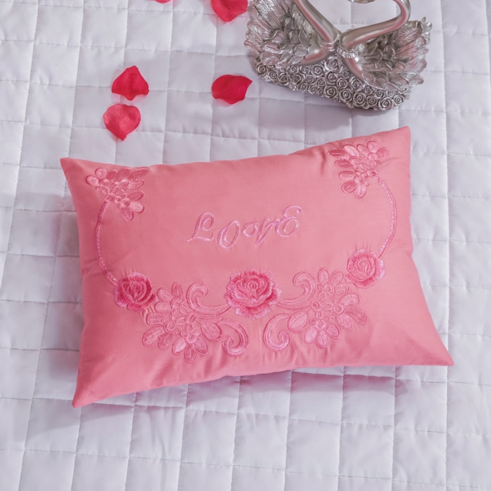 91家纺网 家纺一手货源 找家纺 绣女坊2023新款全棉婚庆多件套 美好心情玉色