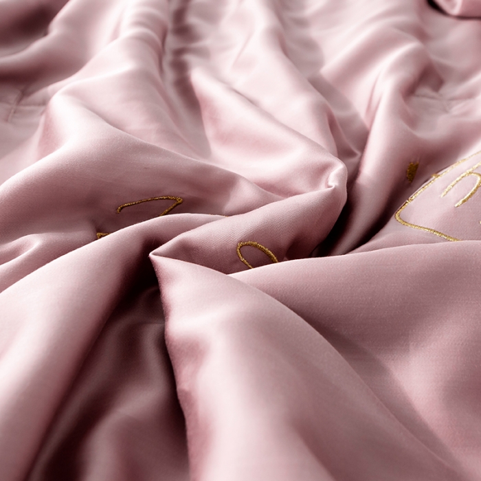 91家纺网 家纺一手货源 找家纺 （总）润缦家纺 2019新款60天丝夏被比心系列