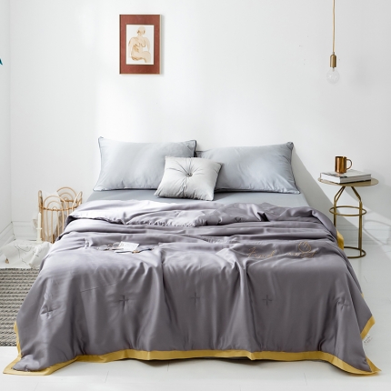 润缦家纺 2019新款60天丝夏被比心系列 高级灰