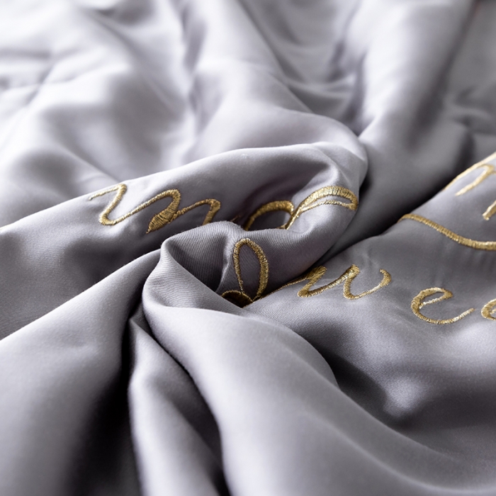 91家纺网 家纺一手货源 找家纺 润缦家纺 2019新款60天丝夏被比心系列 高级灰