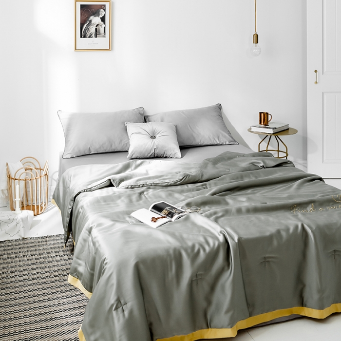 91家纺网 家纺一手货源 找家纺 润缦家纺 2019新款60天丝夏被比心系列 会湖绿